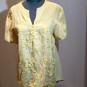 Gracia Yellow Short Sleeve Embellished Blouse